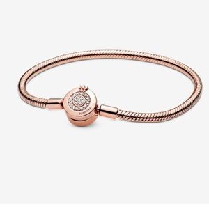 Authentic NEW Pandora Moments Sparkling Crown Snake Chain Bracelet.Size:7,5 in.